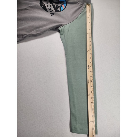 Patagonia Mens Small Lightweight Crew neck Sweatshirt Gray Green Fitz Roy Scope - Picture 9 of 12